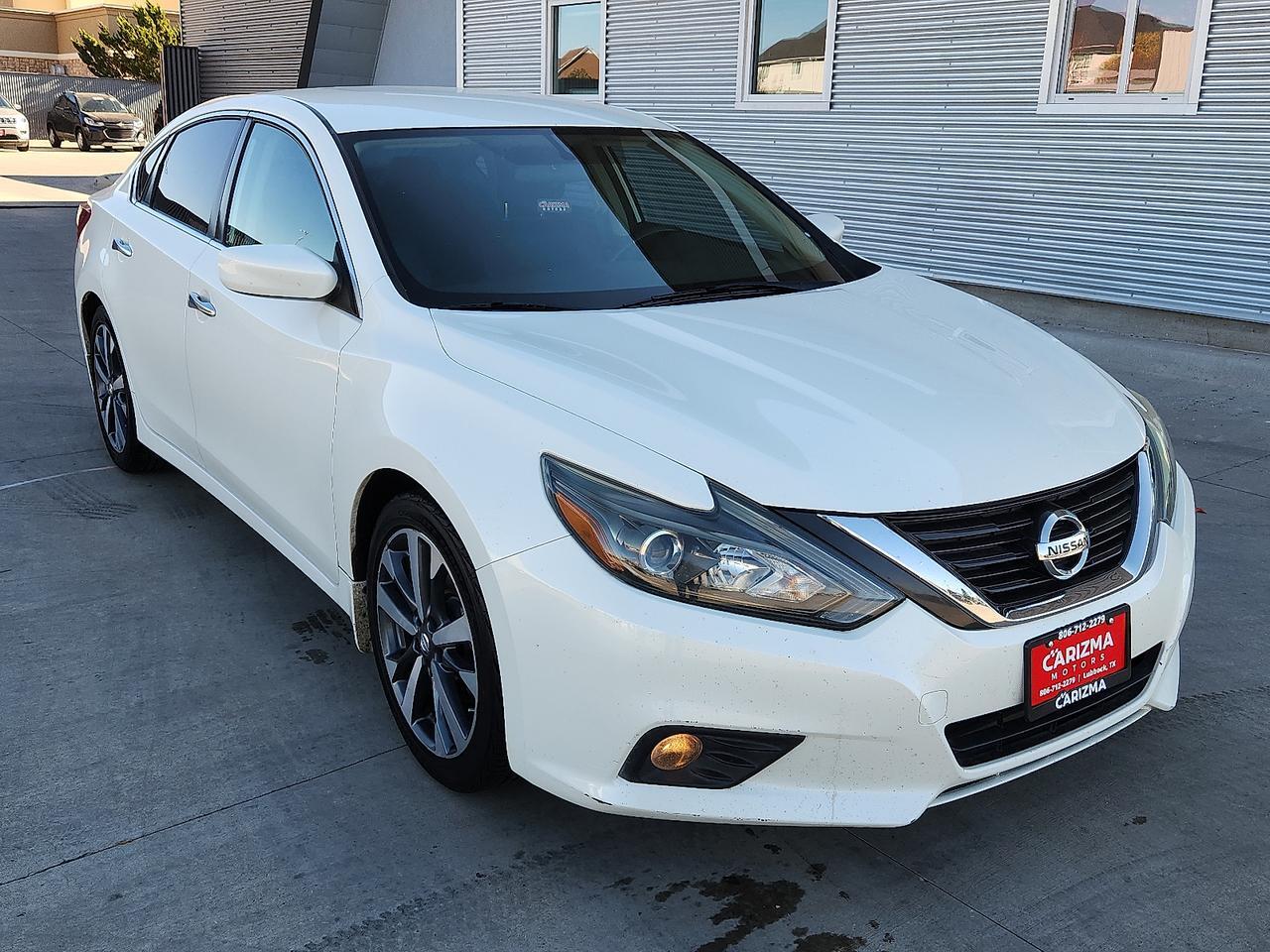 2017 Nissan Altima SR's photo
