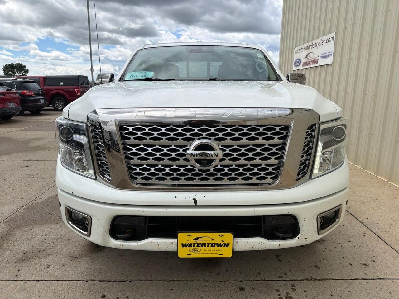 2017 Nissan Titan Platinum Reserve Watertown SD 2017 Nissan Titan Platinum Reserve Watertown SD