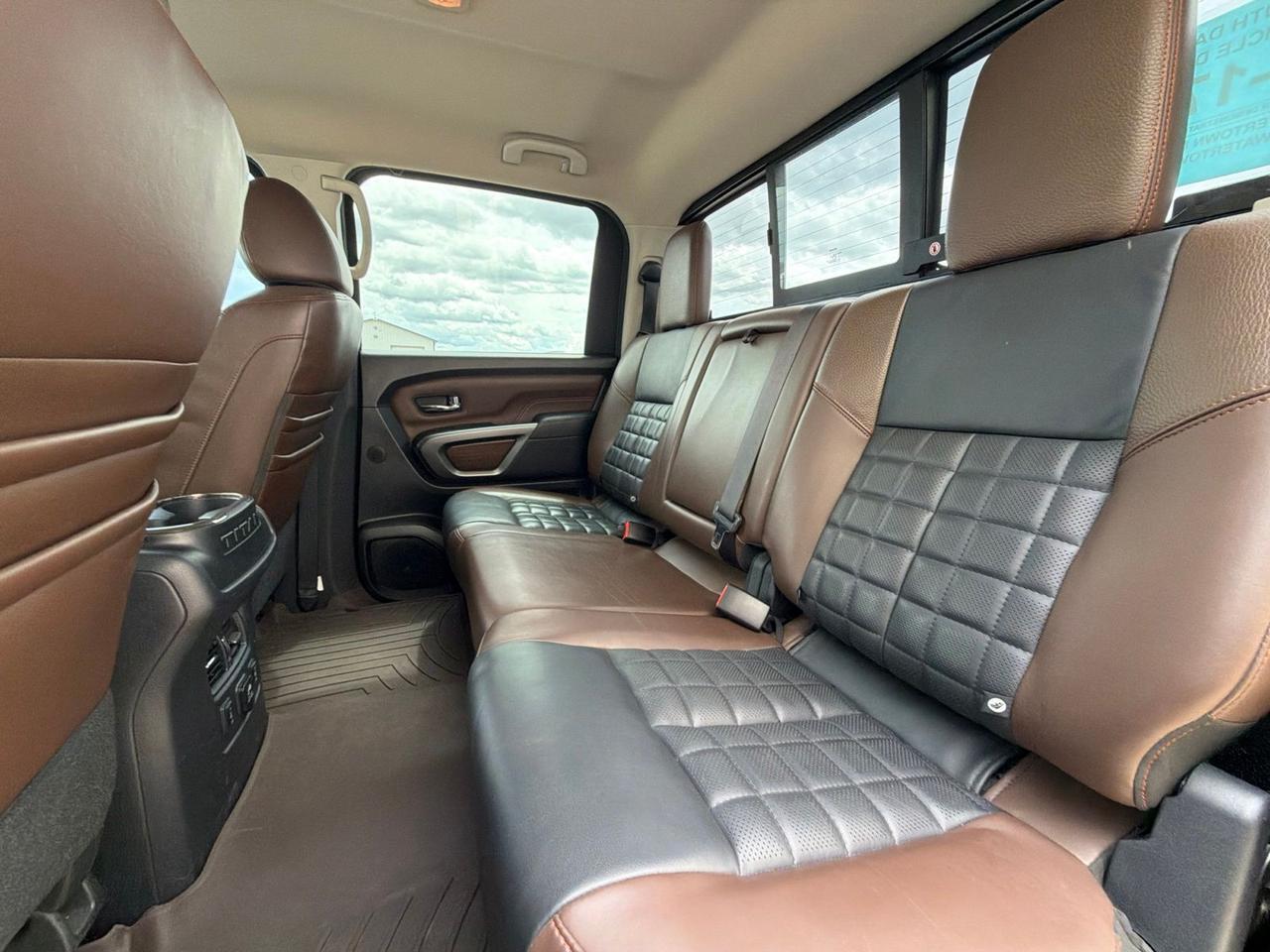 2017 Nissan Titan Platinum Reserve Watertown SD 2017 Nissan Titan Platinum Reserve Watertown SD