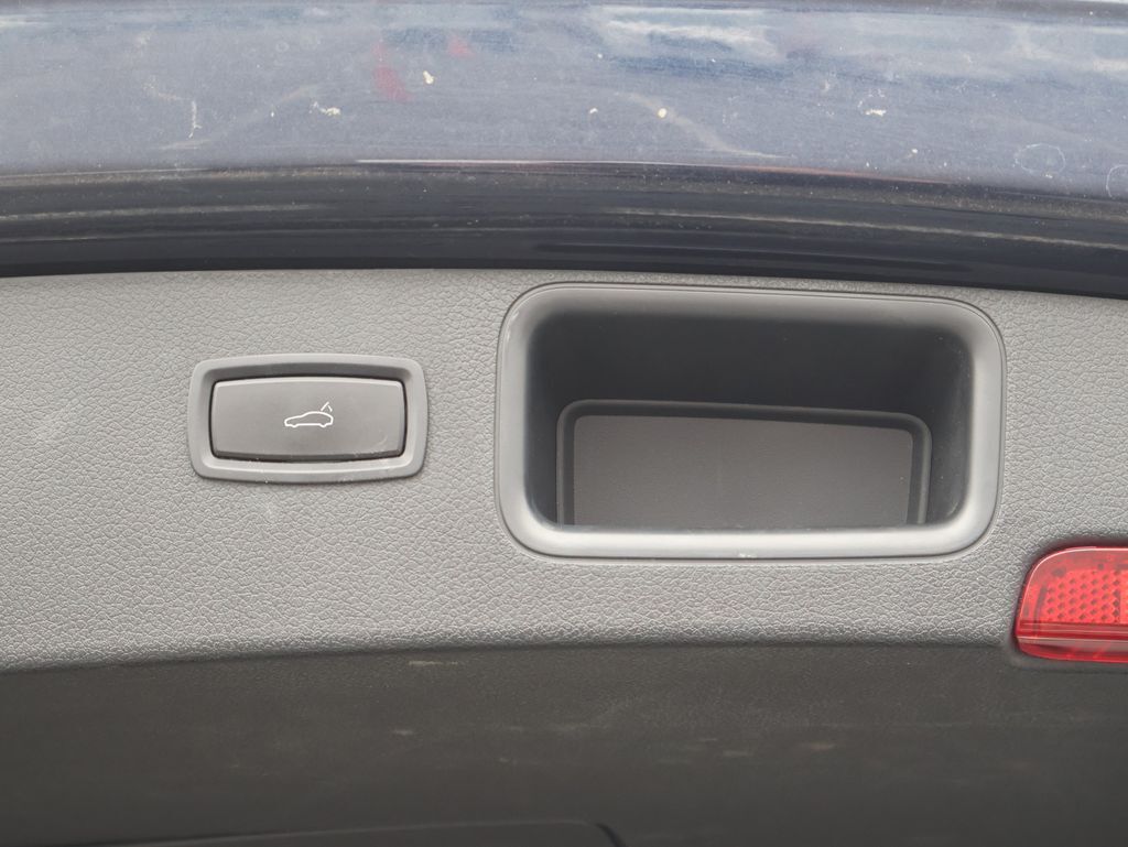 2017 Porsche Macan Base