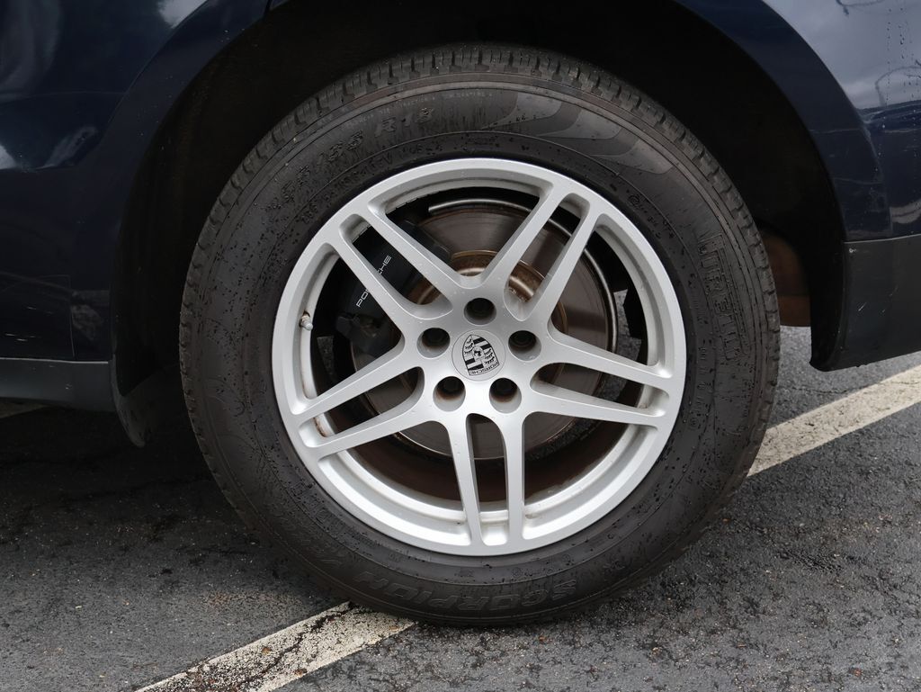 2017 Porsche Macan Base