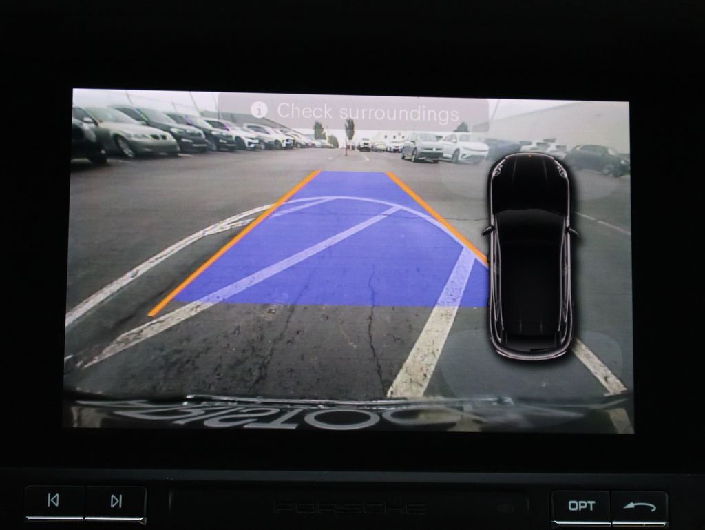 2017 Porsche Macan Base