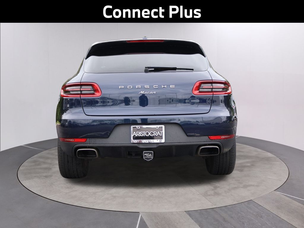 2017 Porsche Macan Base