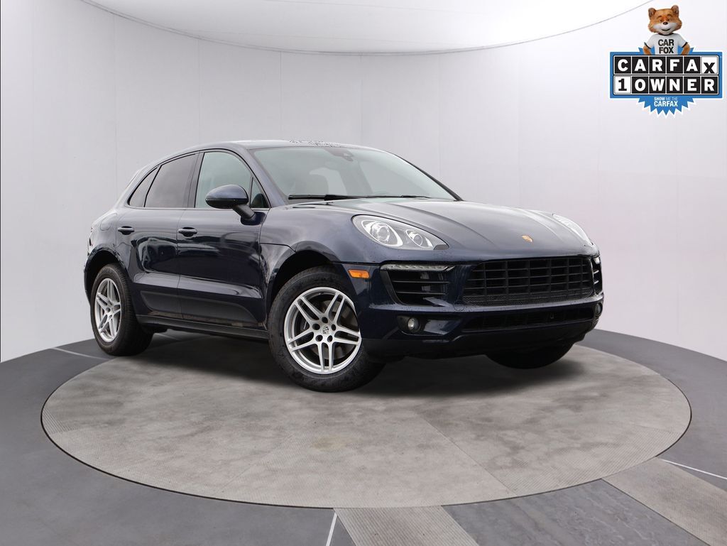 2017 Porsche Macan Base