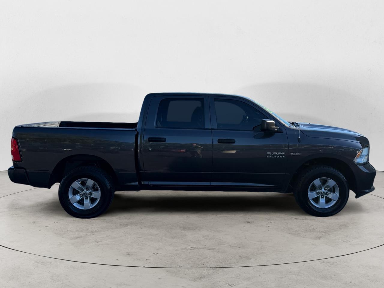 2017 RAM 1500 EXPRESS; ST; TR Kansas City MO 2017 RAM 1500 EXPRESS; ST; TR Kansas City MO