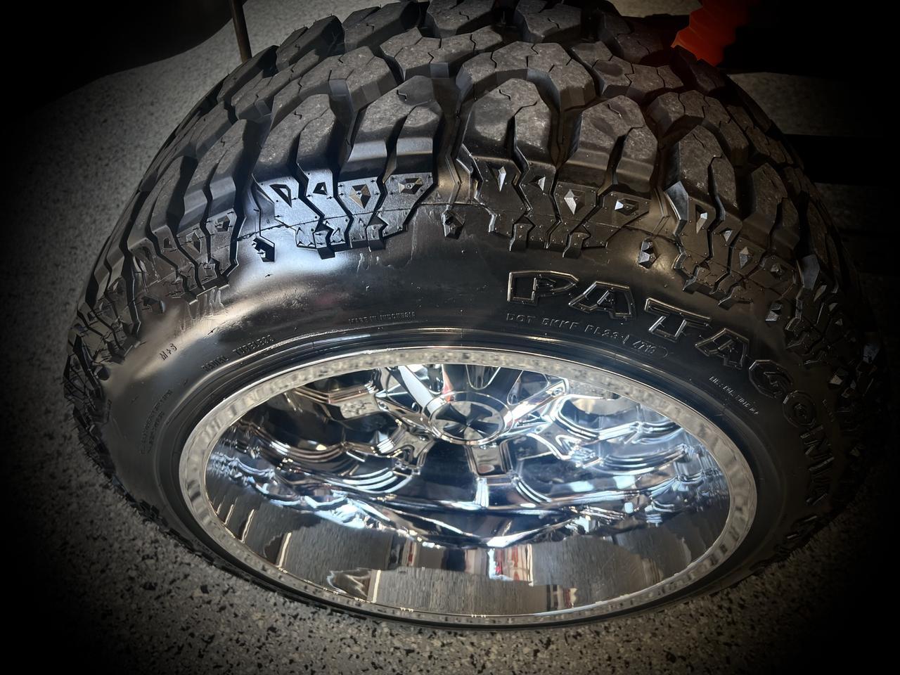 RAM2500 CREW CAB 4X414