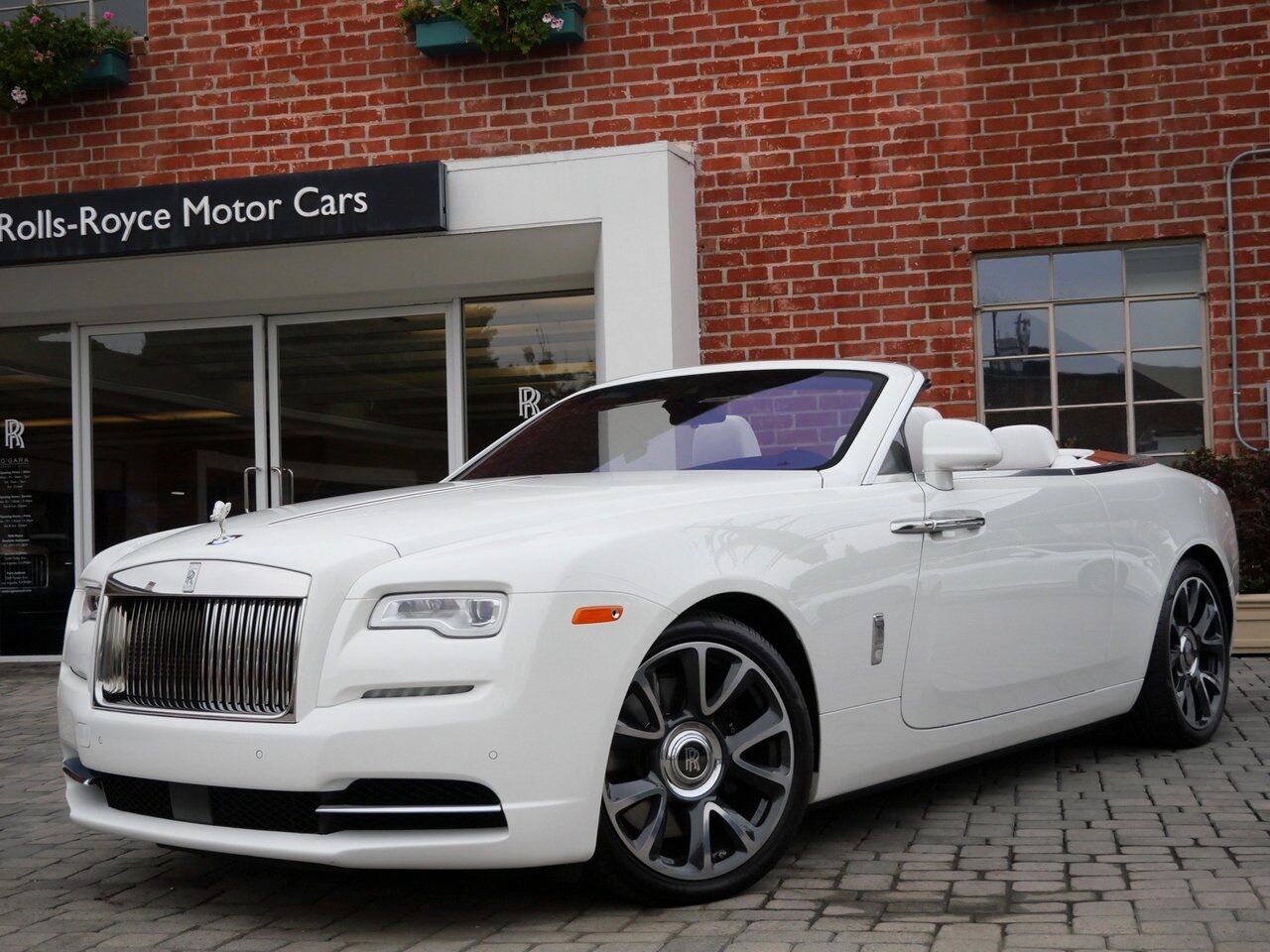2017 Rolls-Royce Dawn