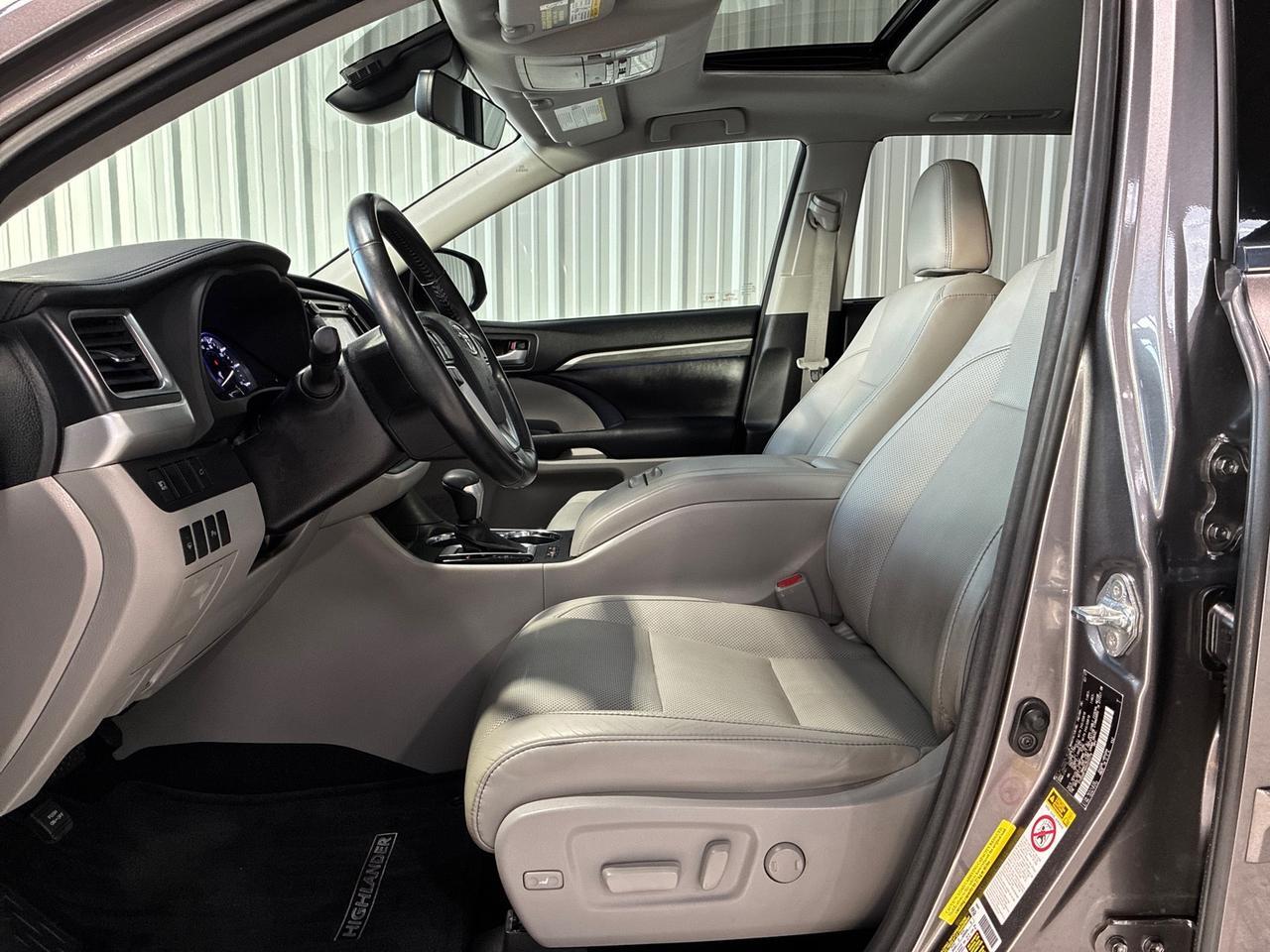 2017 Toyota Highlander Limited Hybrid, Buckets, Low Miles Houston TX 2017 Toyota Highlander Limited Hybrid, Buckets, Low Miles Houston TX