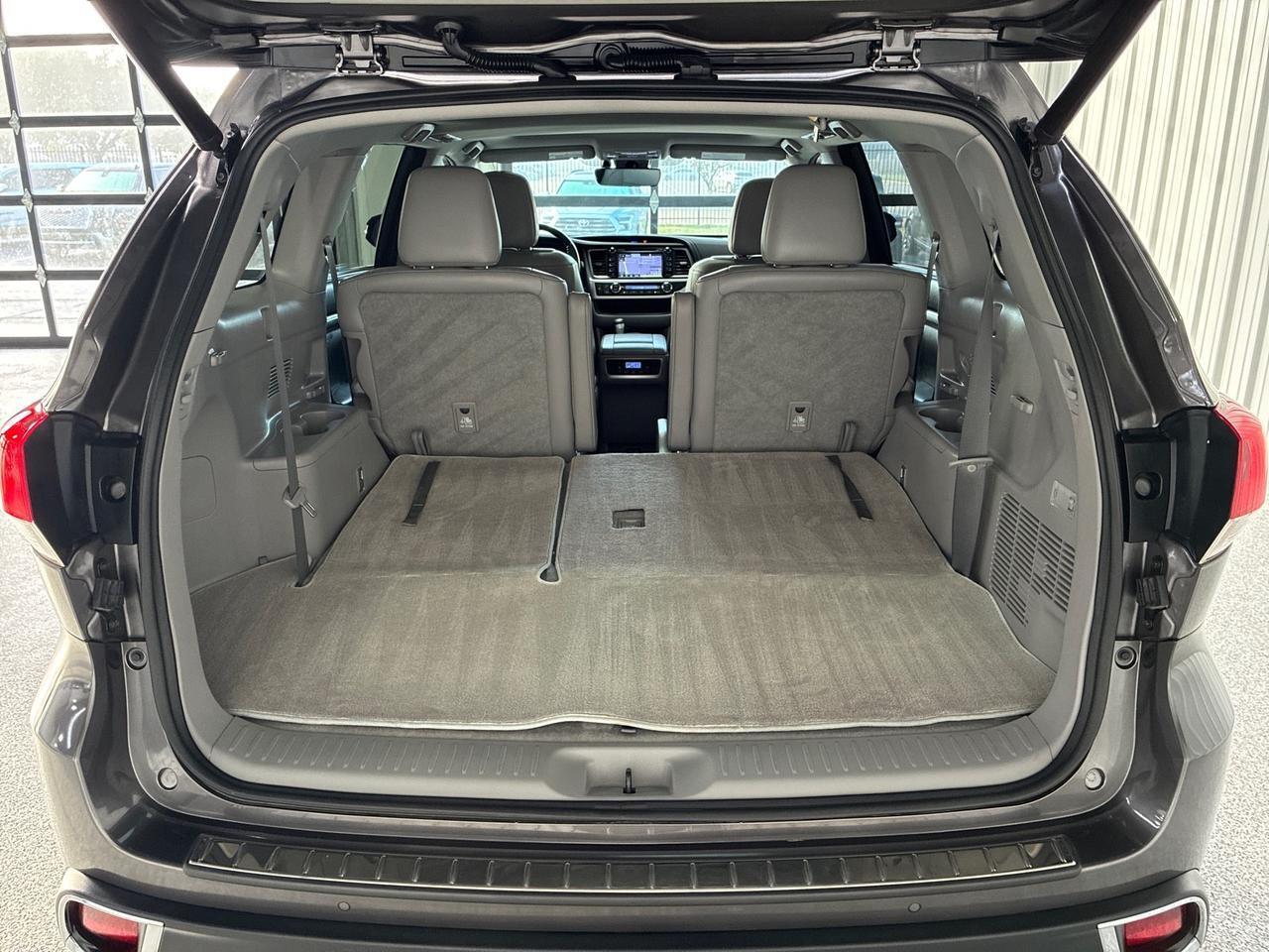 2017 Toyota Highlander Limited Hybrid, Buckets, Low Miles Houston TX 2017 Toyota Highlander Limited Hybrid, Buckets, Low Miles Houston TX