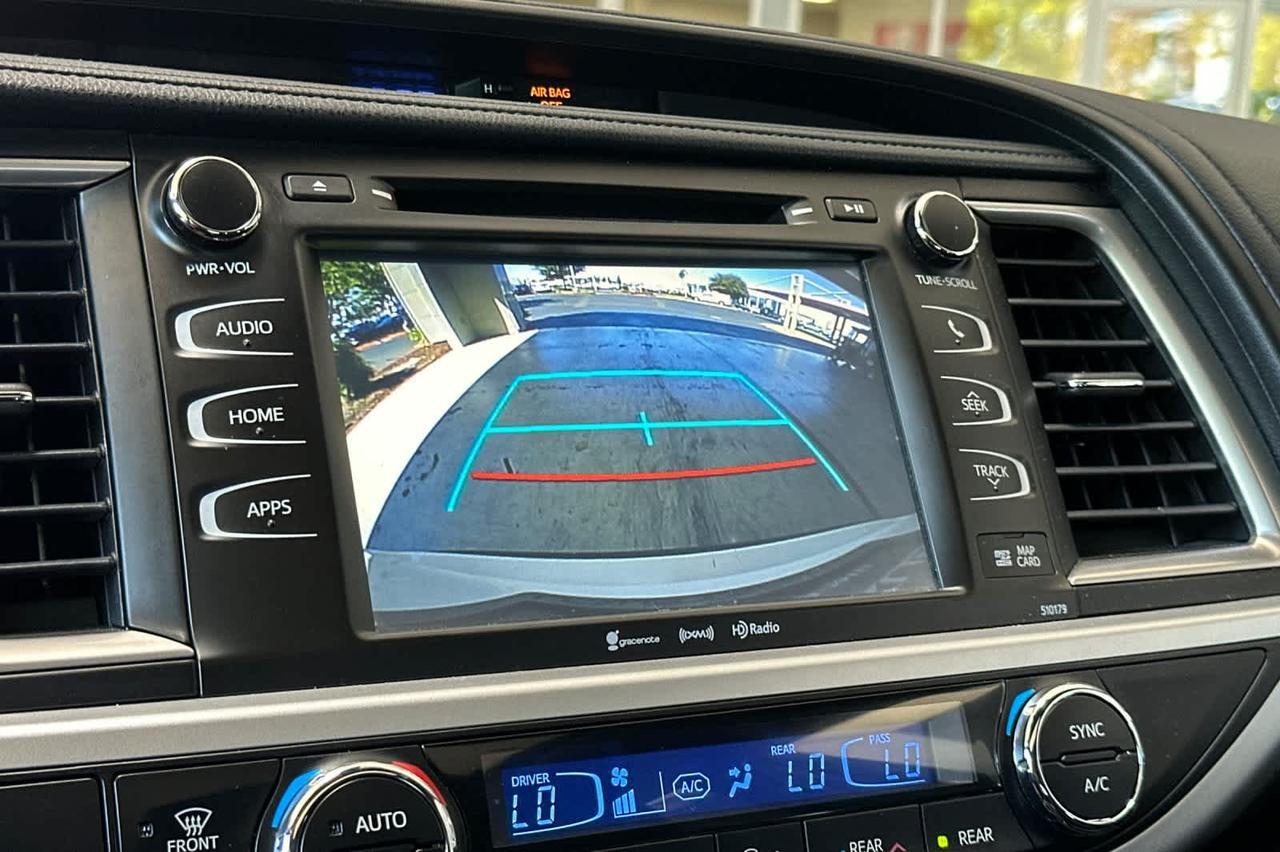 2017 Toyota Highlander SE Roseville CA