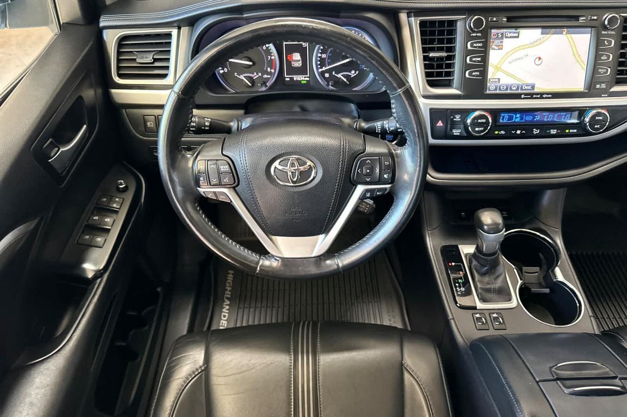 2017 Toyota Highlander SE Roseville CA