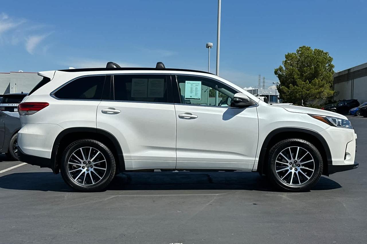 2017 Toyota Highlander SE Roseville CA