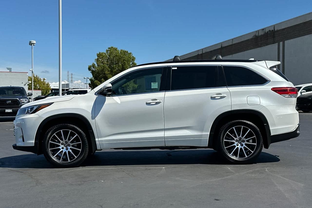 2017 Toyota Highlander SE Roseville CA