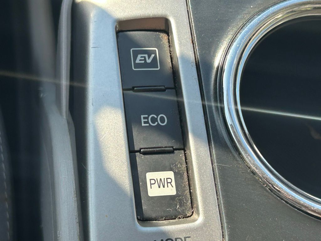 2017 Toyota Prius v Five Tampa FL