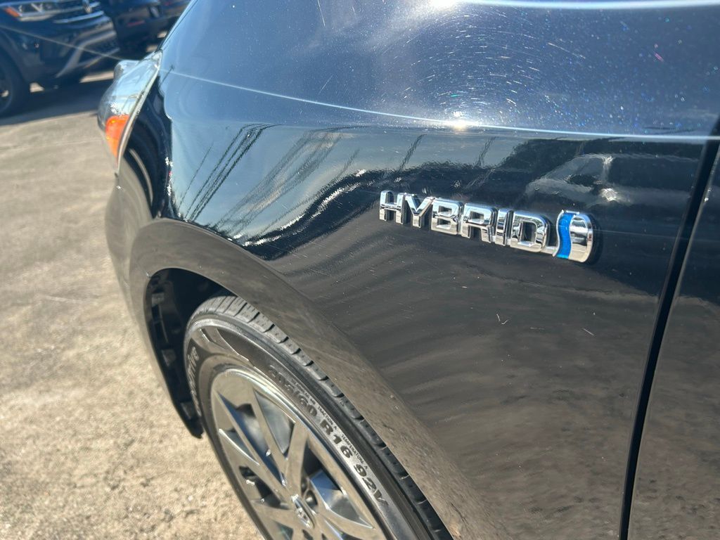 2017 Toyota Prius v Five Tampa FL