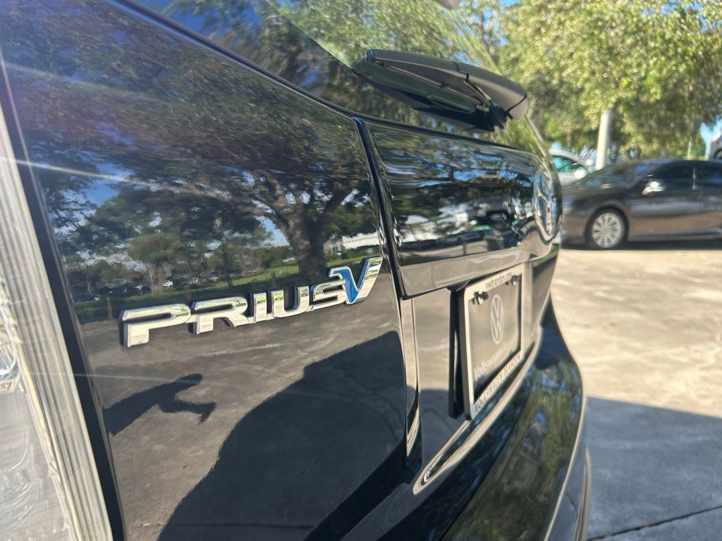 2017 Toyota Prius v Five Tampa FL