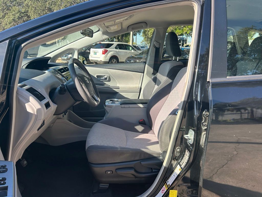 2017 Toyota Prius v Five Tampa FL