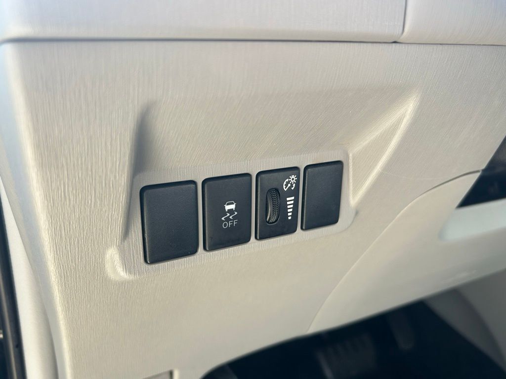 2017 Toyota Prius v Five Tampa FL