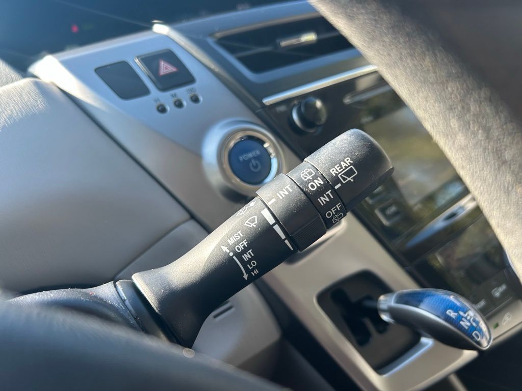 2017 Toyota Prius v Five Tampa FL