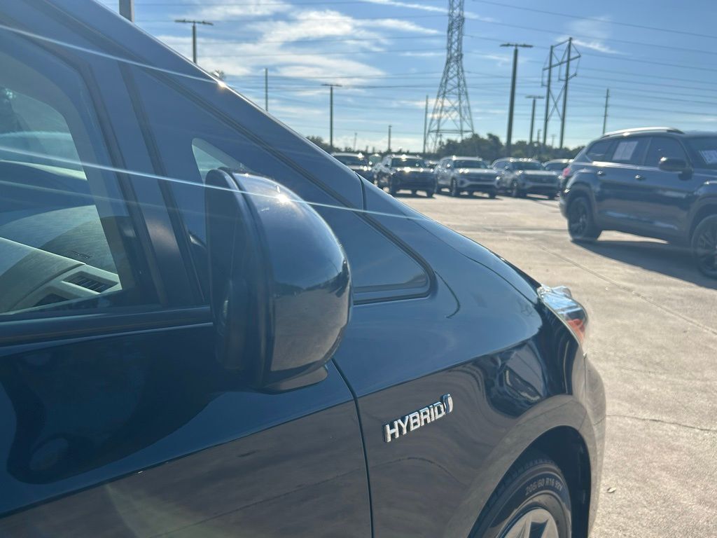 2017 Toyota Prius v Five Tampa FL