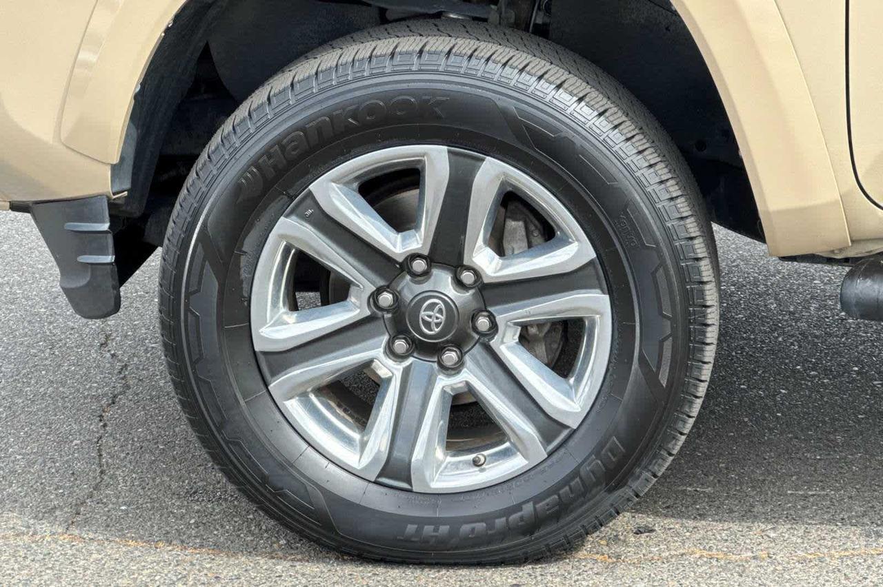 2017 Toyota Tacoma Limited Roseville CA