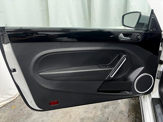 2017 Volkswagen Beetle Convertible 1.8T Dune Oshkosh WI