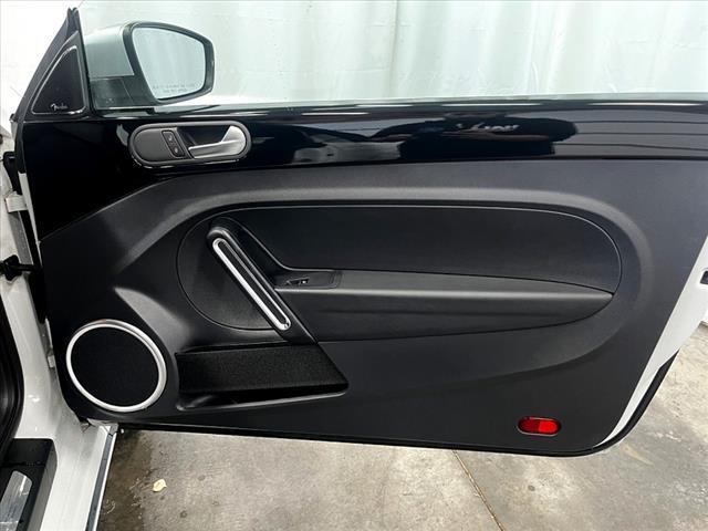 2017 Volkswagen Beetle Convertible 1.8T Dune Oshkosh WI