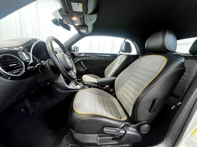 2017 Volkswagen Beetle Convertible 1.8T Dune Oshkosh WI