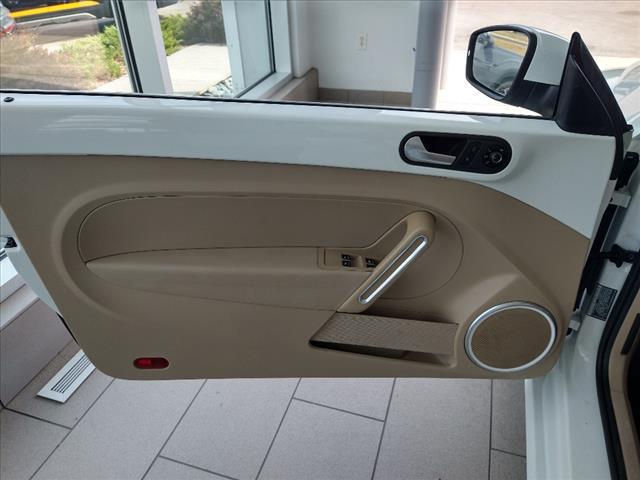2017 Volkswagen Beetle Convertible 1.8T SE Oshkosh WI
