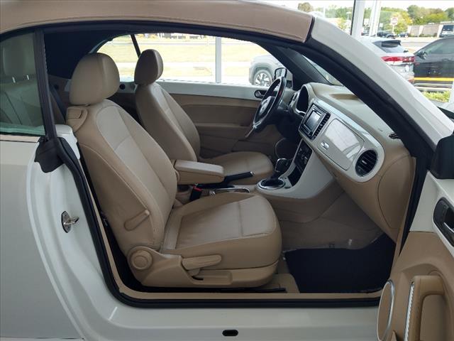 2017 Volkswagen Beetle Convertible 1.8T SE Oshkosh WI