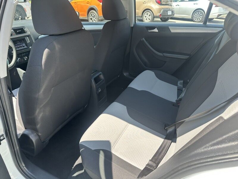 2017 Volkswagen Jetta 1.4T S - GOOD SERVICE HISTORY - LOW MILES Whitinsville MA 2017 Volkswagen Jetta 1.4T S - GOOD SERVICE HISTORY - LOW MILES Whitinsville MA