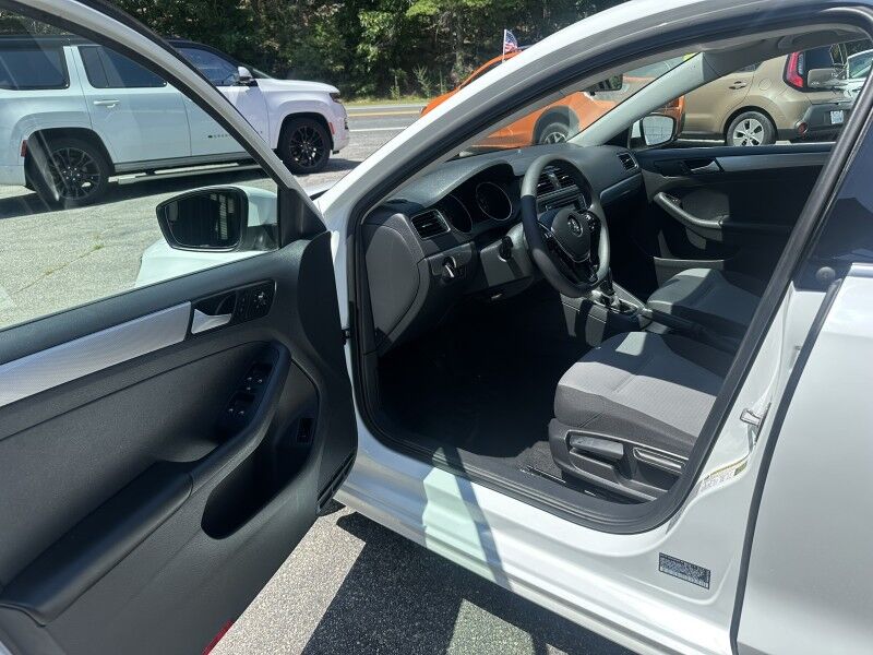 2017 Volkswagen Jetta 1.4T S - GOOD SERVICE HISTORY - LOW MILES Webster MA 2017 Volkswagen Jetta 1.4T S - GOOD SERVICE HISTORY - LOW MILES Webster MA