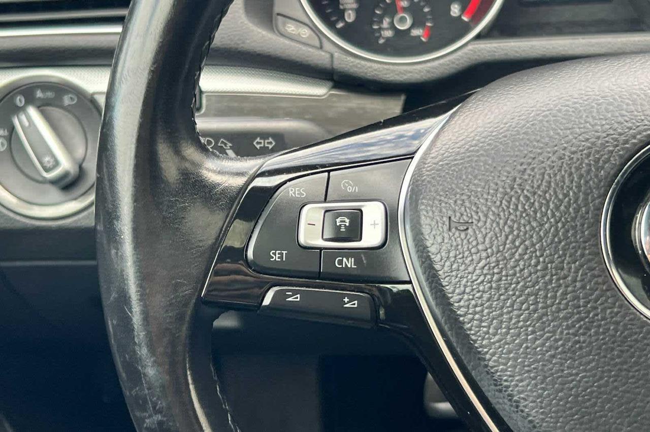 2017 Volkswagen Passat 1.8T SE w/Technology Roseville CA