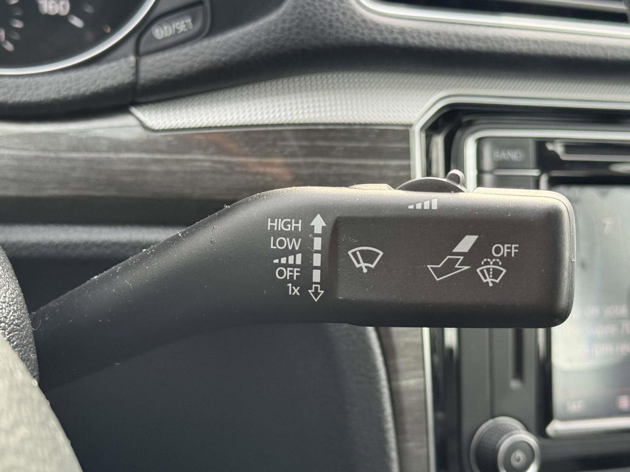 2017 Volkswagen Passat 1.8T SEL Premium Clifton Park NY