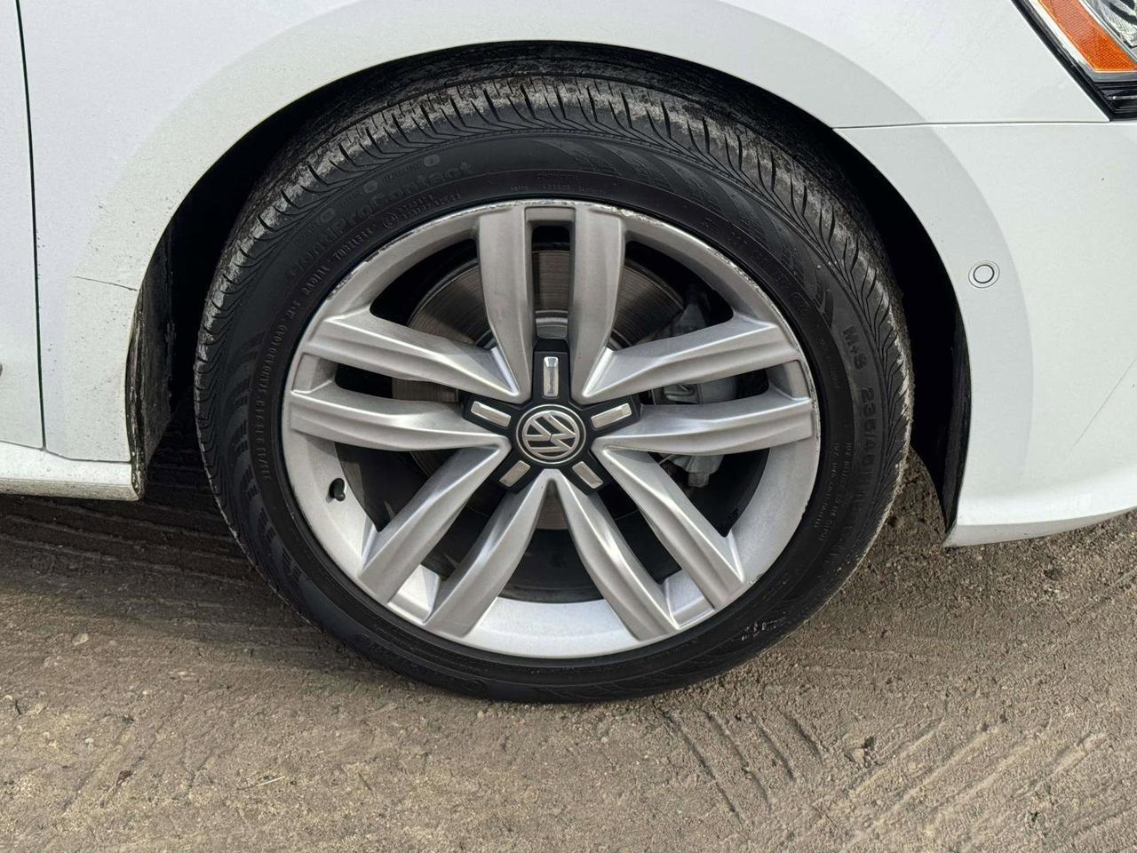 2017 Volkswagen Passat 1.8T SEL Premium Clifton Park NY