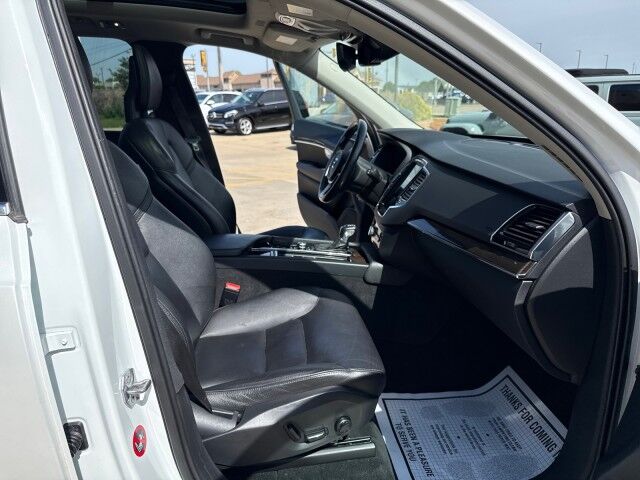 2017 Volvo XC90 Momentum Springfield IL 2017 Volvo XC90 Momentum Springfield IL
