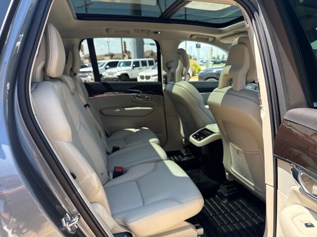 2017 Volvo XC90 Momentum Springfield IL 2017 Volvo XC90 Momentum Springfield IL