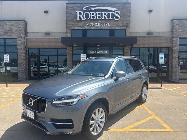 2017 Volvo XC90 Momentum 2017 Volvo XC90 Momentum