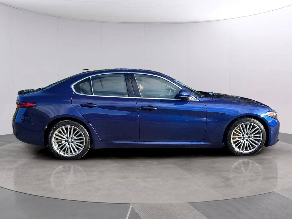 2018 Alfa Romeo Giulia Ti w/Lusso Pkg