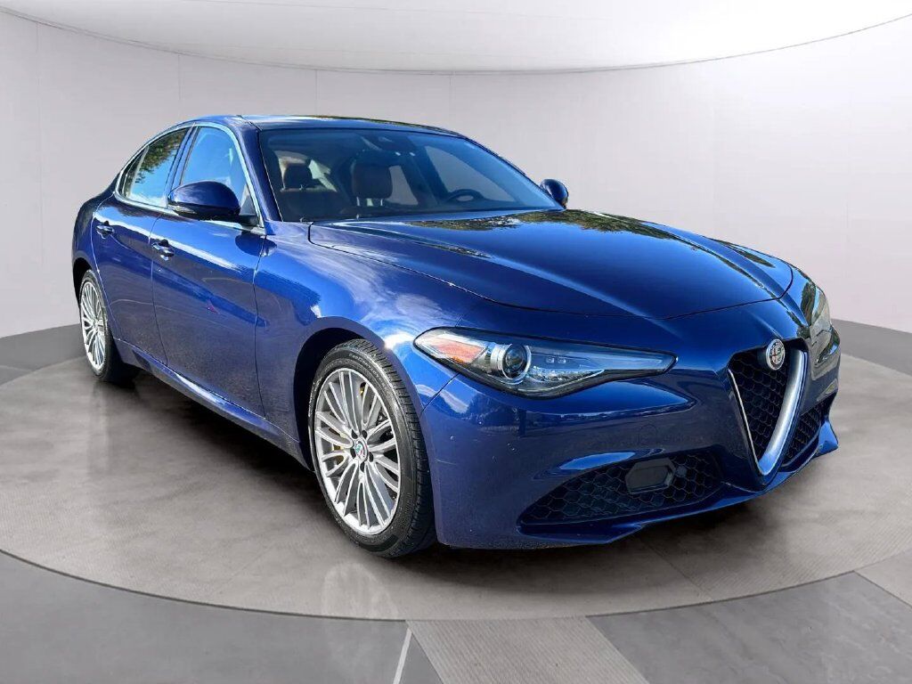 2018 Alfa Romeo Giulia Ti w/Lusso Pkg