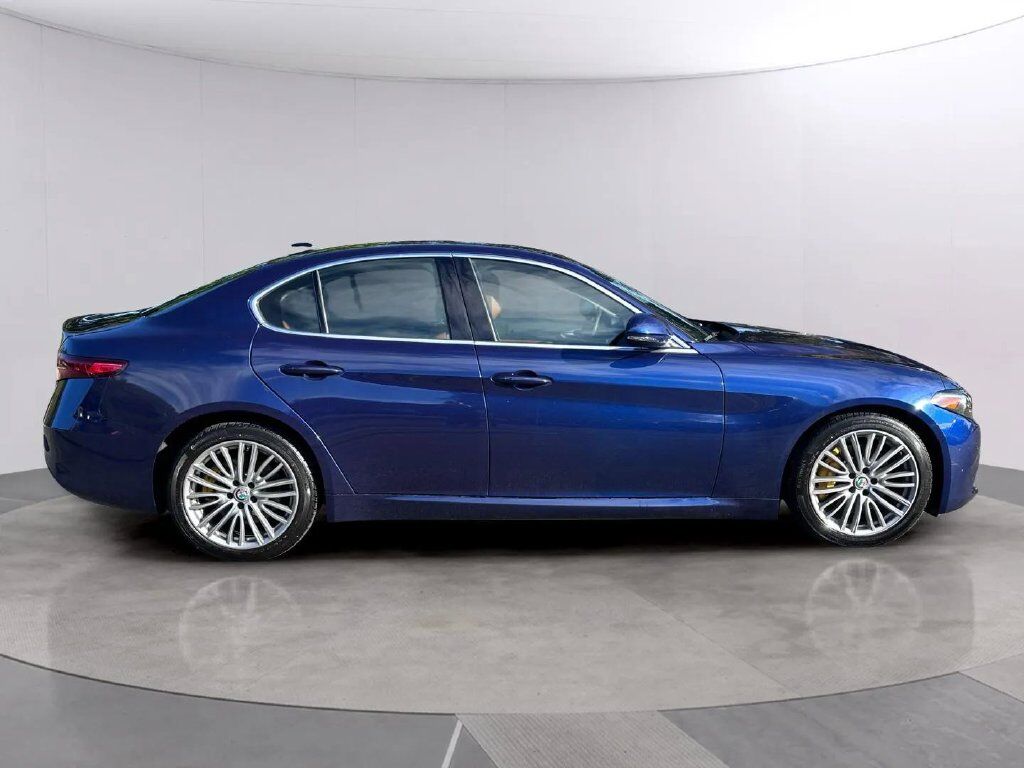 2018 Alfa Romeo Giulia Ti w/Lusso Pkg