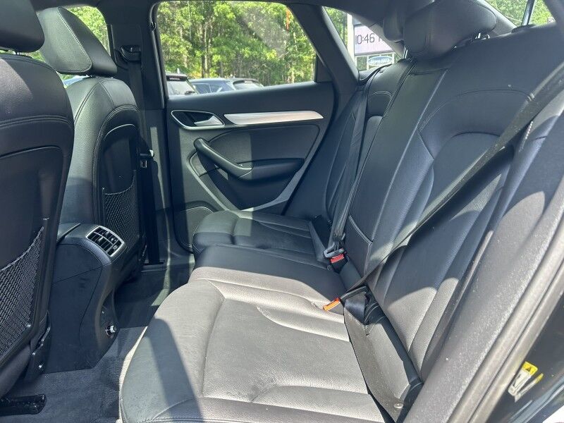 2018 Audi Q3 Premium Plus - LEATHER SUNROOF VERY CLEAN Webster MA 2018 Audi Q3 Premium Plus - LEATHER SUNROOF VERY CLEAN Webster MA