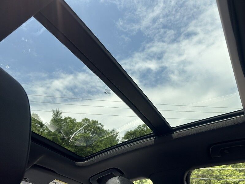 2018 Audi Q3 Premium Plus - LEATHER SUNROOF VERY CLEAN Webster MA 2018 Audi Q3 Premium Plus - LEATHER SUNROOF VERY CLEAN Webster MA