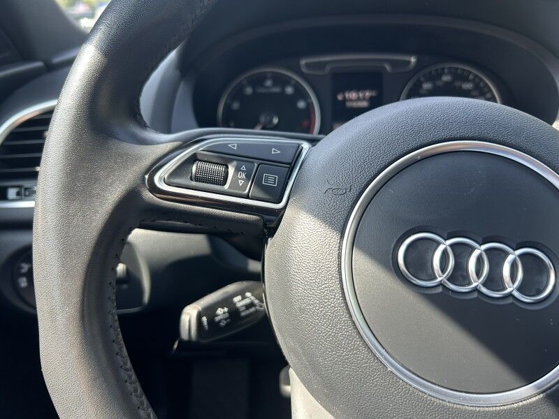 2018 Audi Q3 Premium Plus - LEATHER SUNROOF VERY CLEAN Webster MA 2018 Audi Q3 Premium Plus - LEATHER SUNROOF VERY CLEAN Webster MA