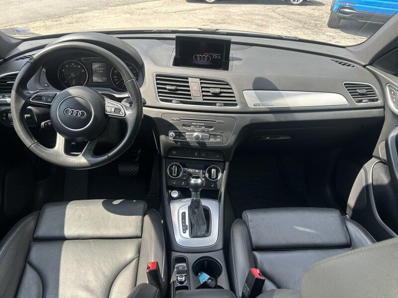 2018 Audi Q3 Premium Plus - LEATHER SUNROOF VERY CLEAN Webster MA 2018 Audi Q3 Premium Plus - LEATHER SUNROOF VERY CLEAN Webster MA