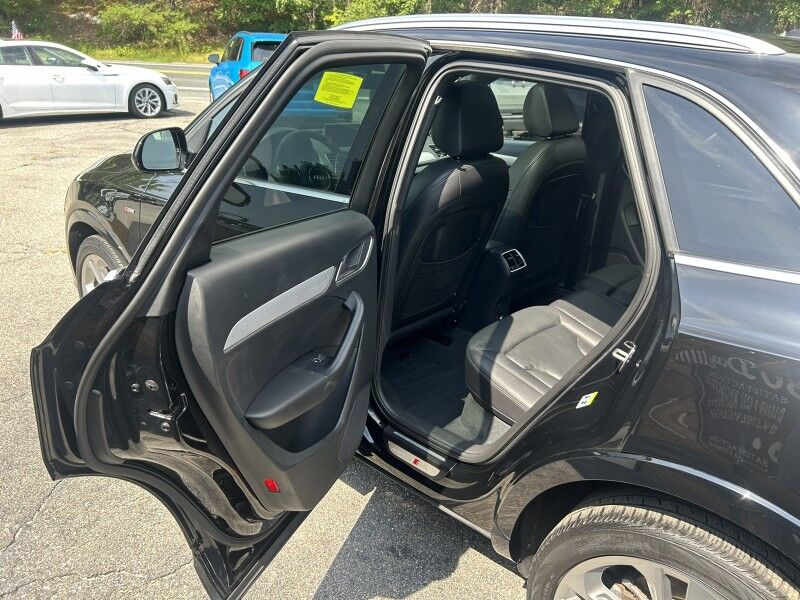 2018 Audi Q3 Premium Plus - LEATHER SUNROOF VERY CLEAN Webster MA 2018 Audi Q3 Premium Plus - LEATHER SUNROOF VERY CLEAN Webster MA