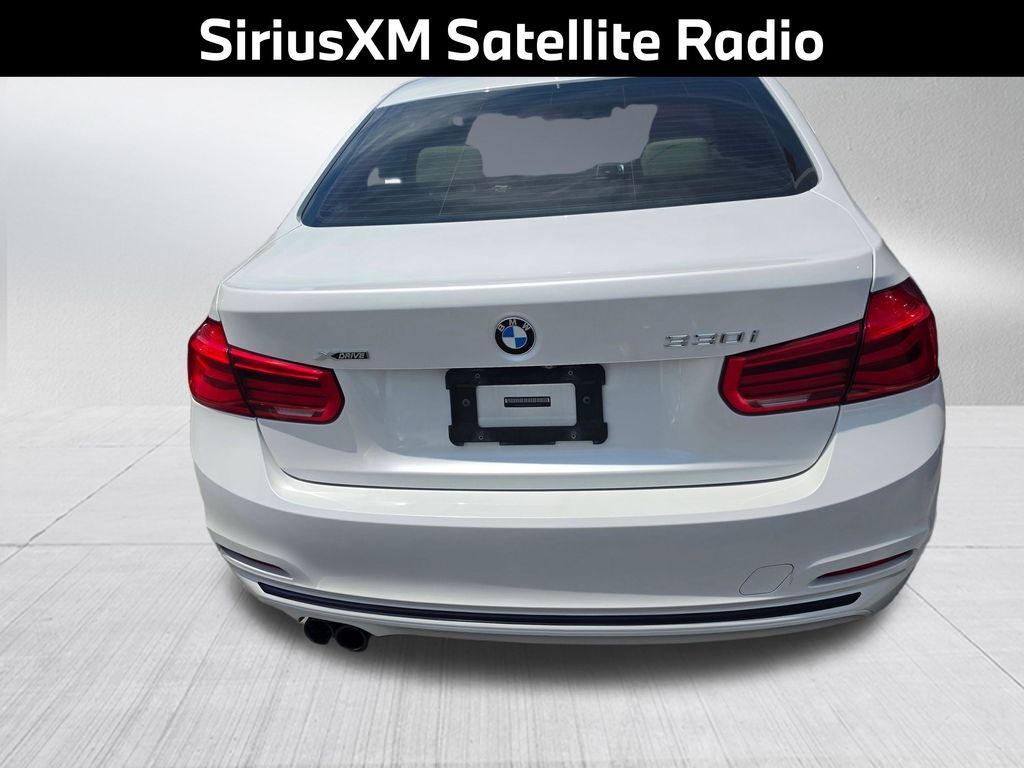 2018 BMW 3 Series 330i xDrive