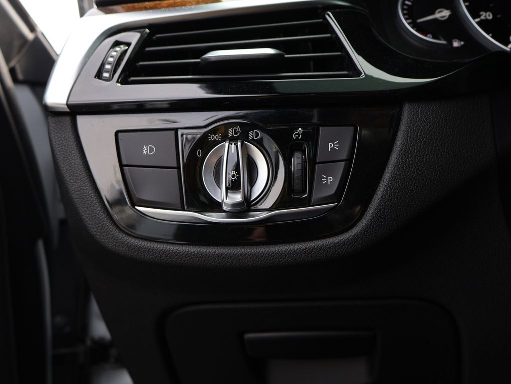 2018 BMW 5 Series 540i xDrive