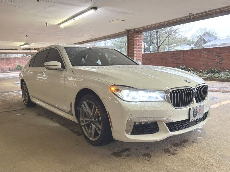 2018 BMW 7 Series 750i xDrive AWD w/ M Sport Package 2018 BMW 7 Series 750i xDrive AWD w/ M Sport Package