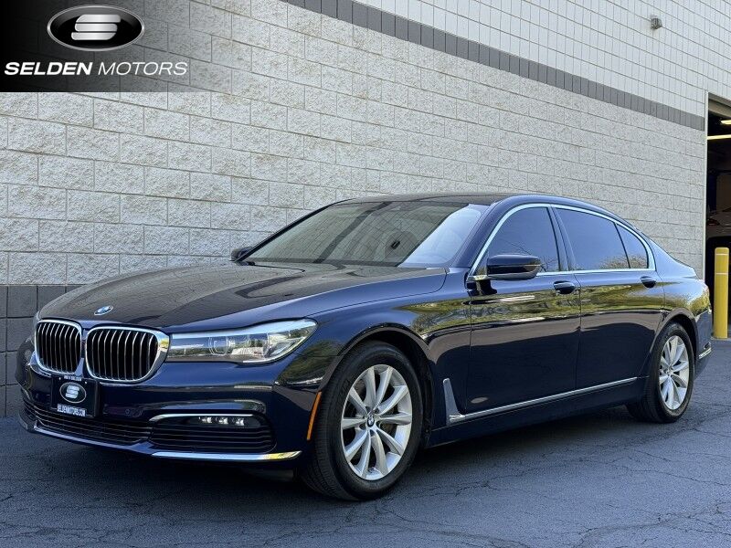 Vehicle details 2018 BMW 740i at Selden Motors Willow Grove Selden